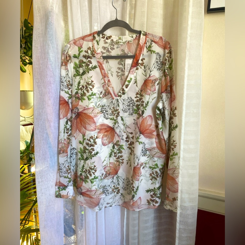 Orvis Women's 100% Silk Floral Button Up Blouse Size Large NEW - Picture 2 of 15